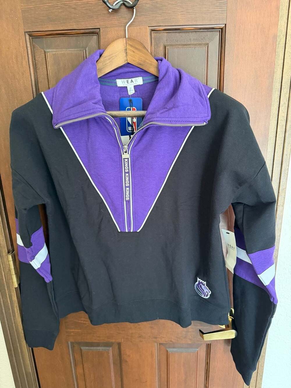 WEAR by Erin Andrews Sacramento Kings Quarter-Zip Pullover Sweatshirt, Size M